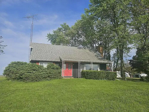 2912 N 1200 East Rd, Clifton, IL 60927
