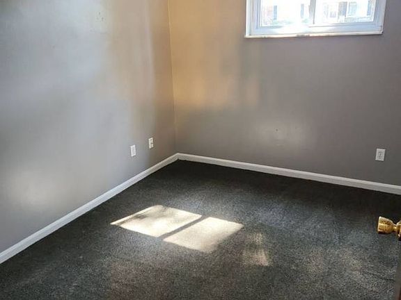 5th image of 4713 Croftshire Dr #1A