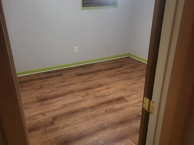 3703 Jackson Ave #BASEMENT — Photo 9