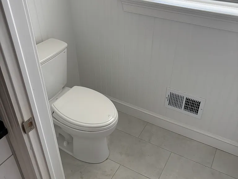 109 Magoun Ave — Photo 8