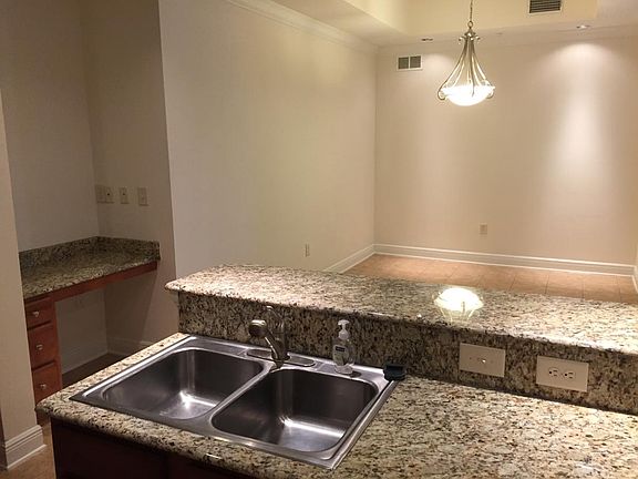 Kitchen Island & Dining Room