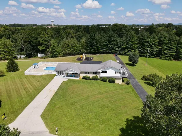 128 Baltimore Ln, Pine Knot, KY 42635