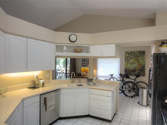 5th image of 4526 Trails Dr