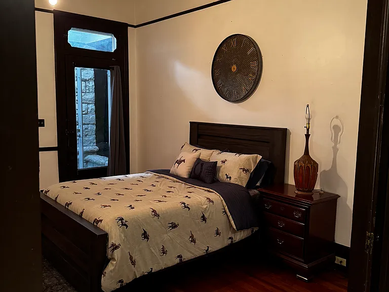 1403 E Breckinridge St #1 — Photo 6