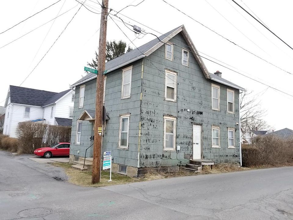 2nd image of 822 Ward St