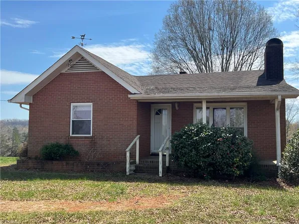 2612 Crissman Rd, East Bend, NC 27018