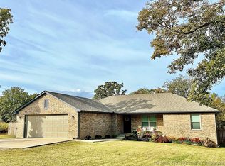 16375 N 573rd Rd, Tahlequah, OK 74464