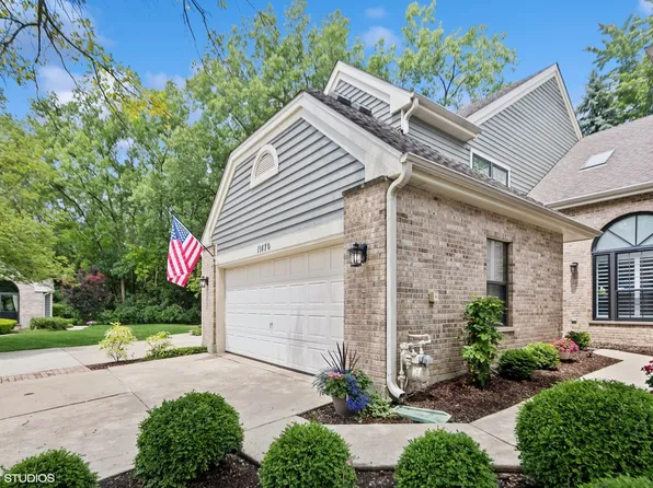 11470 Ashley Woods Dr, Westchester, IL 60154