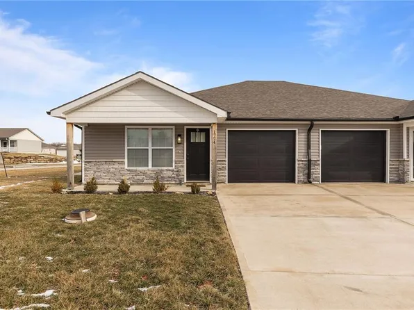 1724 Joann Dr, Raymore, MO 64083