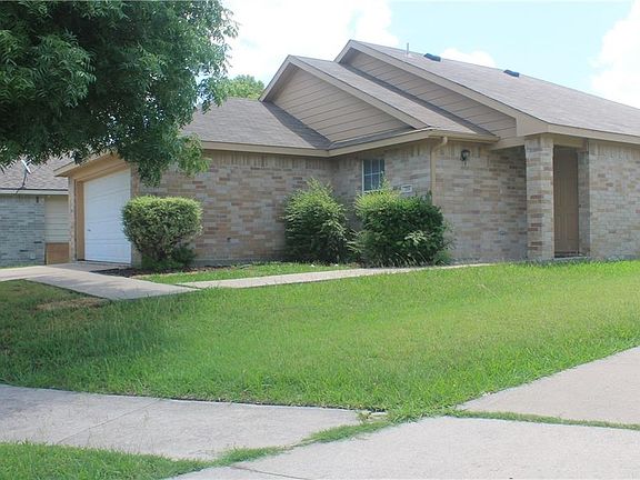 2nd image of 214 Athel Dr