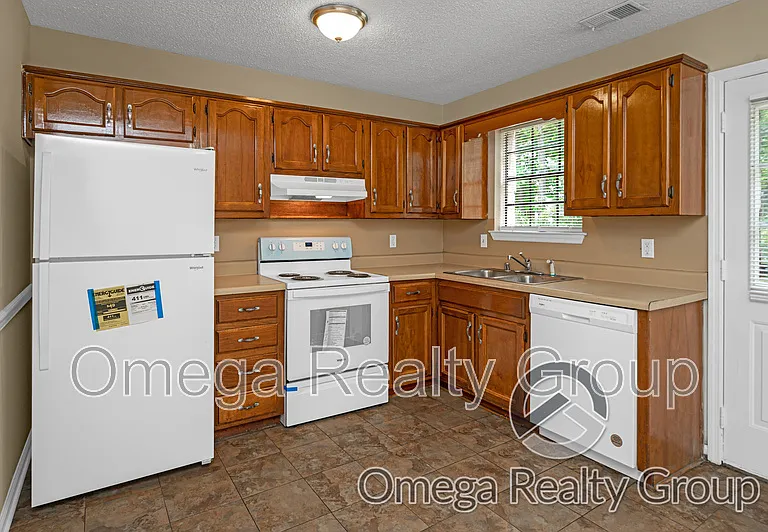 2109 Whetstone Ct — Photo 14