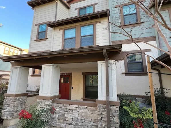 11764 Carriage Ln, Whittier, CA 90601