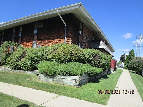 2nd image of 7701 W Sheridan Ave APT A