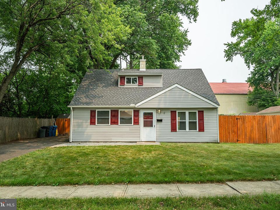 1st image of 812 Rennard Ln