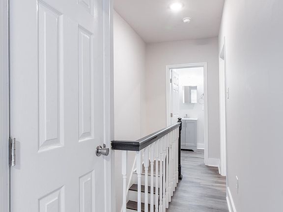 3rd image of 3017 N Sydenham St #20
