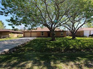 5601 Yacht Club Dr, Dickinson, TX 77539