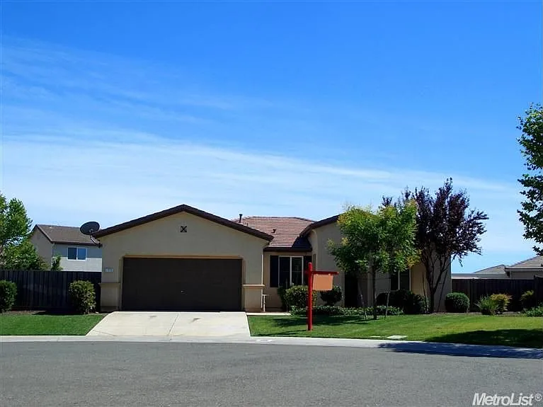 1715 Croft Ct photo 1