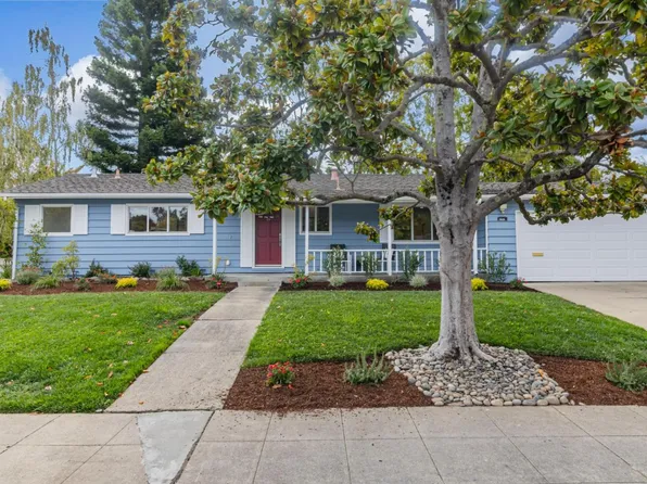 3715 Farm Hill Blvd, Redwood City, CA 94061