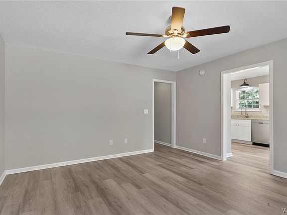 5th image of 1526 29th Ave