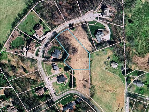 3rd image of Stonebridge Dr