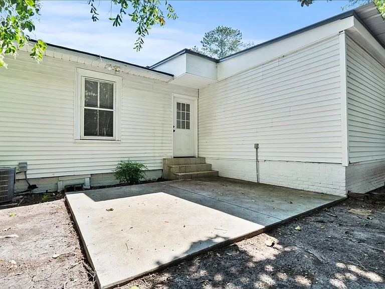109 Winston St — Photo 28
