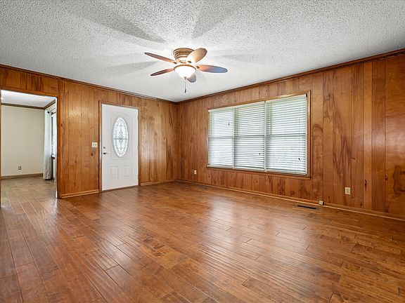 2nd image of 2061 County Road 126