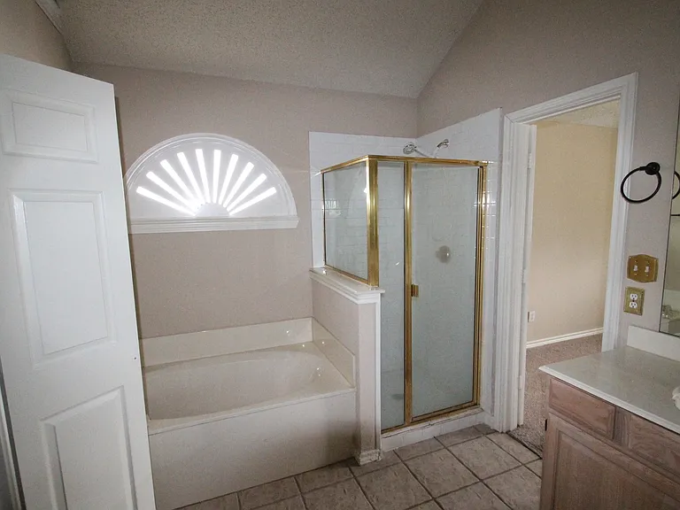 11900 Port Rd — Photo 23