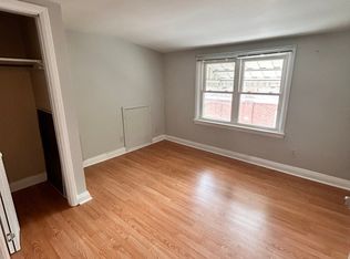 32 Broadway Ave #6, Hamilton, ON L8S2V7