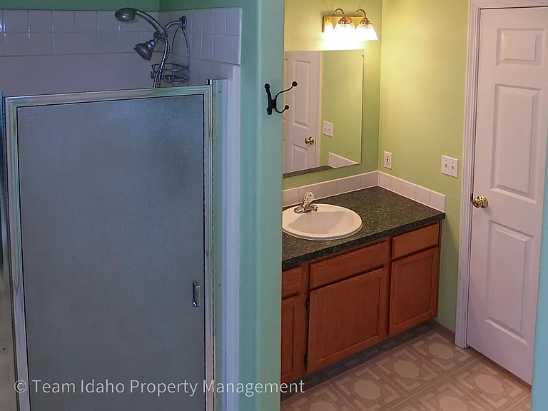 643 Northwood Dr — Photo 27