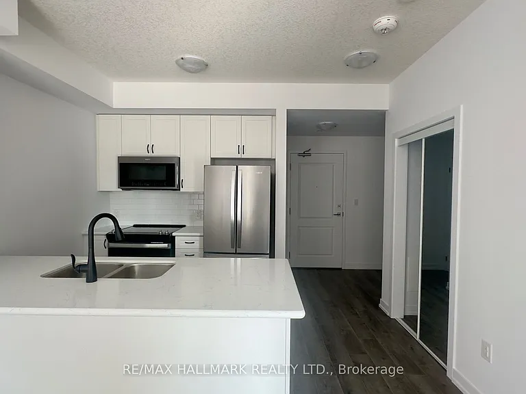 470 Dundas St E #226 — Photo 5