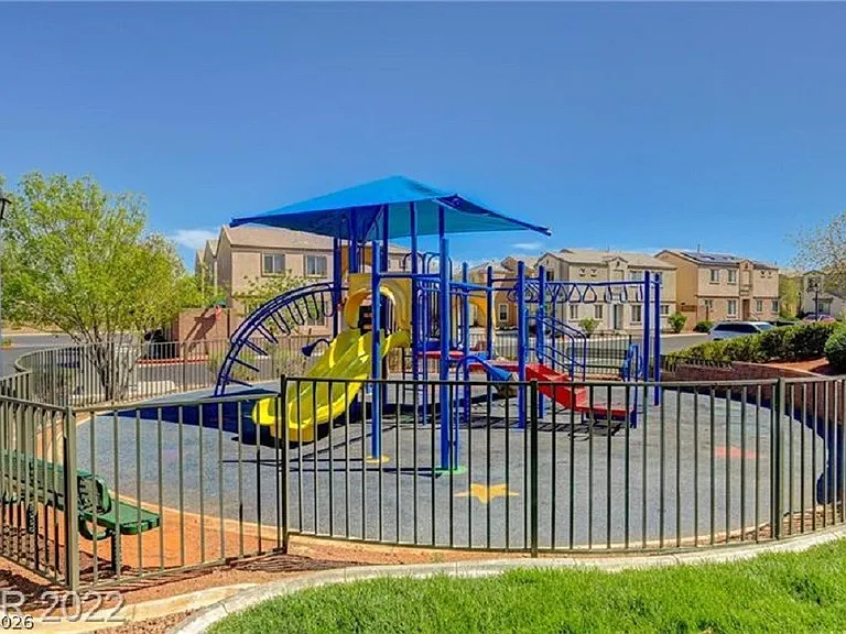 6045 Aripeka St — Photo 22
