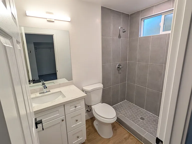 1304 Buena Vista Ave — Photo 23