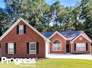 15 Flowers Dr, Covington, GA 30016