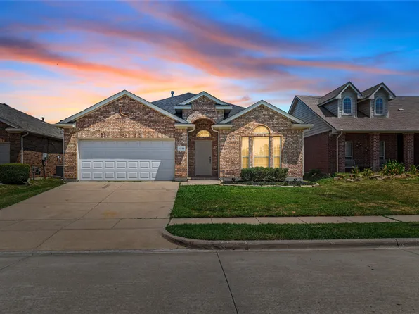 6325 Kristen Dr, Fort Worth, TX 76131