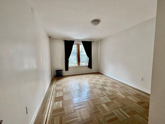 2nd image of 175 Pinehurst Ave APT 2J