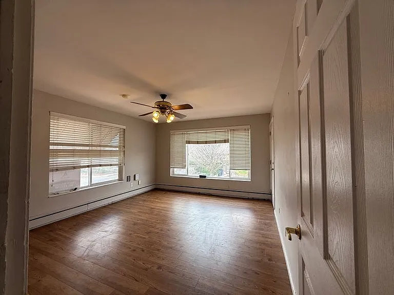 1238 E Crystal Ave — Photo 5