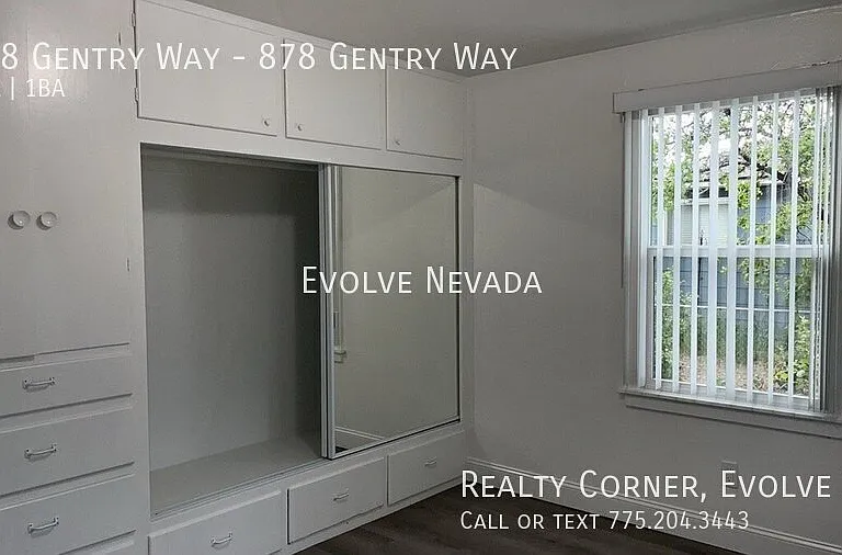 2 bed, 1.0 bath, 948 sqft, $1,795 — Photo 13