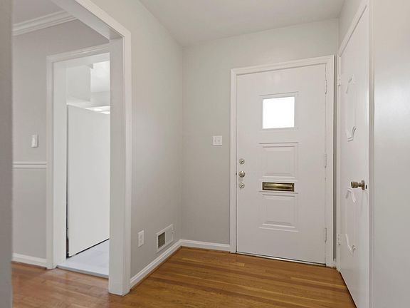 3rd image of 6535 Marlo Dr