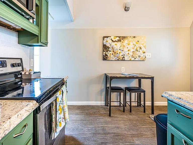 121 Forrest Dr #A — Photo 15