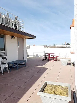 Rented by Compass | media 10