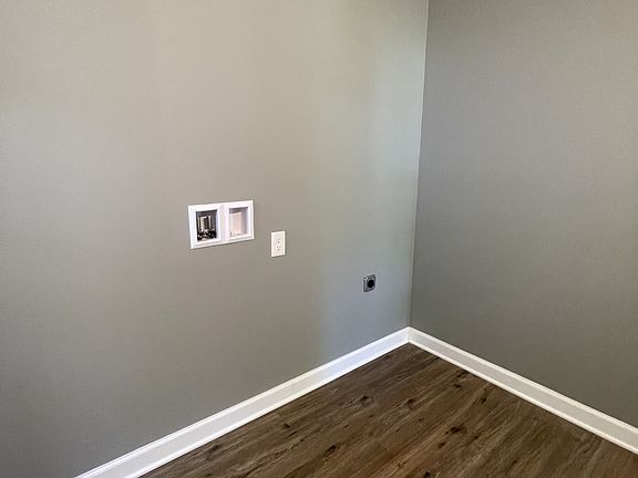 4th image of 2110 Allin St