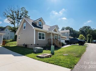 58 Greenwood Fields Dr, Asheville, NC 28804
