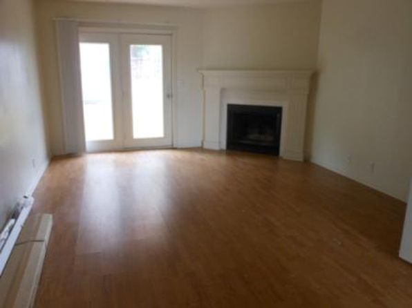 520 S Hester St #520, Stillwater, OK 74074