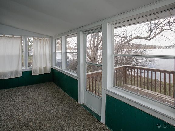 59122 pine grove rd-105