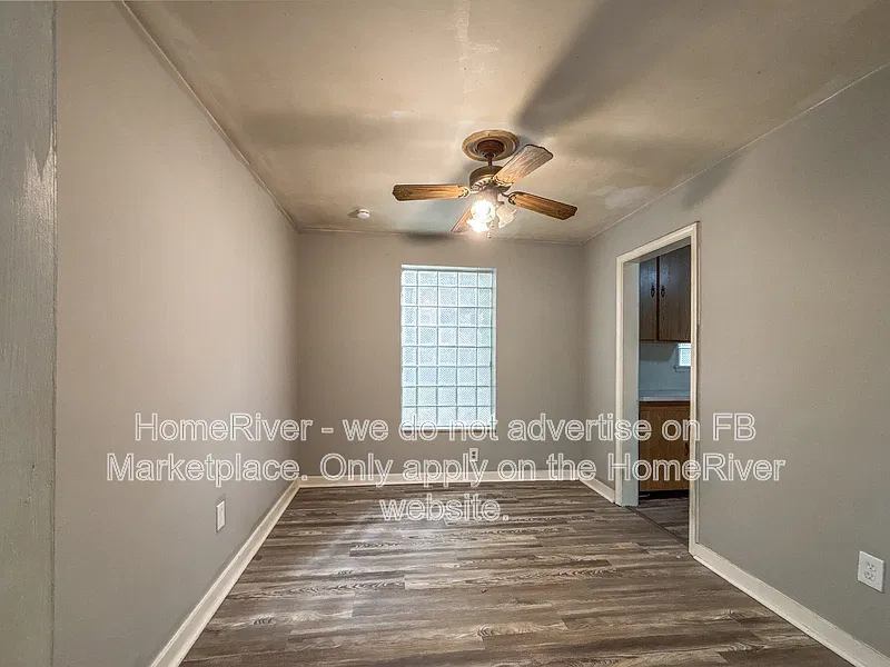 2 bed, 1.0 bath, 1032 sqft, $1,305 — Photo 3