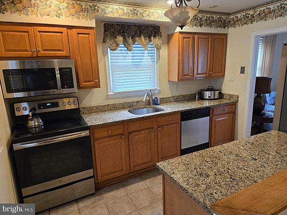 3rd image of 3661 Clifmar Rd
