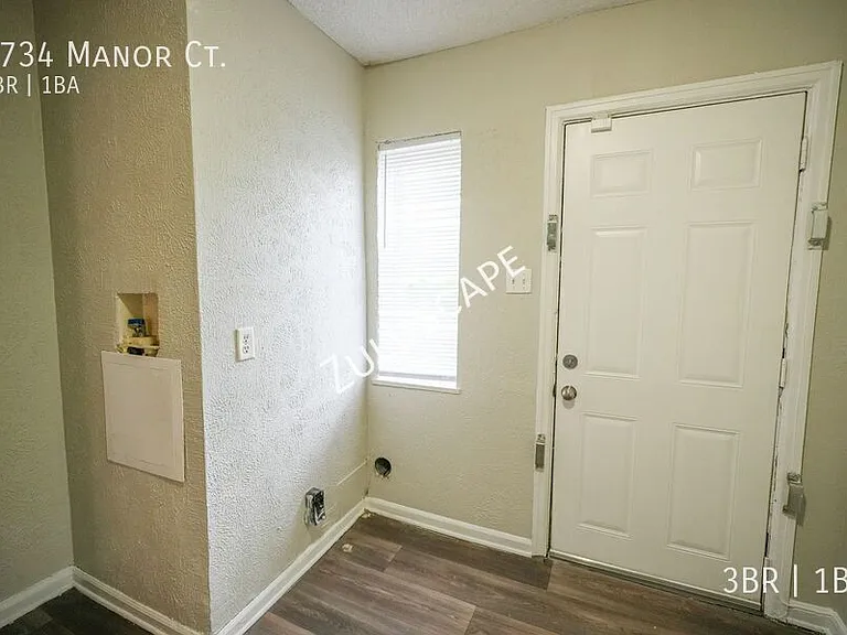 3734 Manor Ct — Photo 7