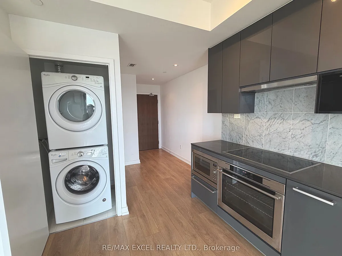 Building Photo - 115 McMahon Dr #2810