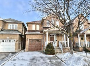37 Oakmeadow Dr, Brampton, ON L7A 2M1