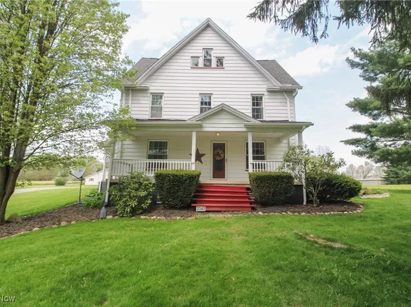 2040 Middletown Rd E, Poland, OH 44514